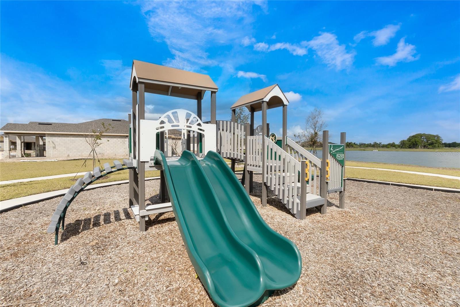 Image 35 of 37 For 1302 Isleta Loop