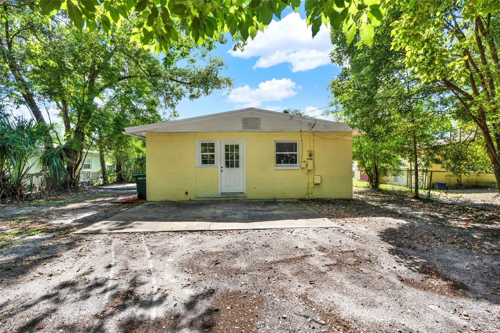 Image 22 of 34 For 1906 Summerlin Avenue