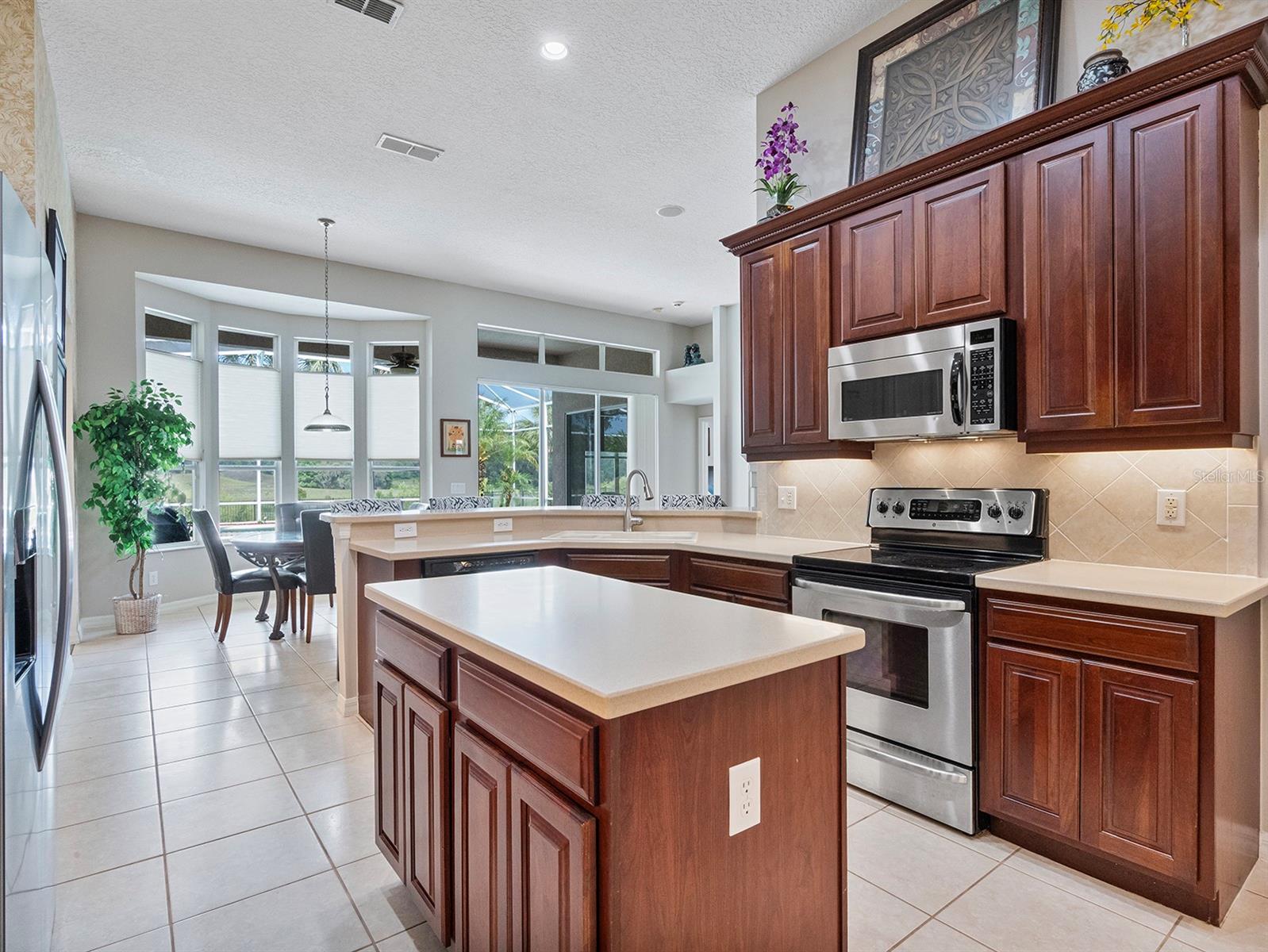 Image 10 of 45 For 3840 Caledonia Avenue