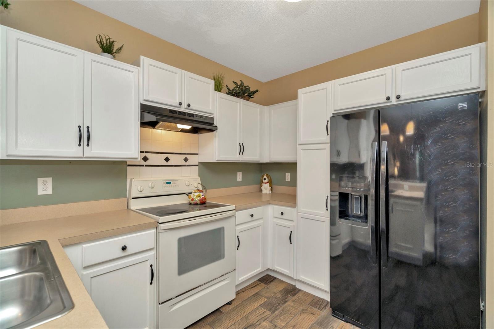 Image 16 of 39 For 10429 Heron Lake Drive