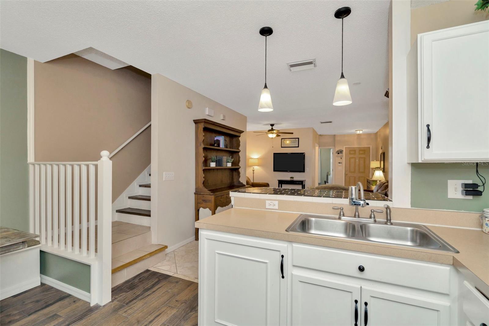 Image 18 of 39 For 10429 Heron Lake Drive