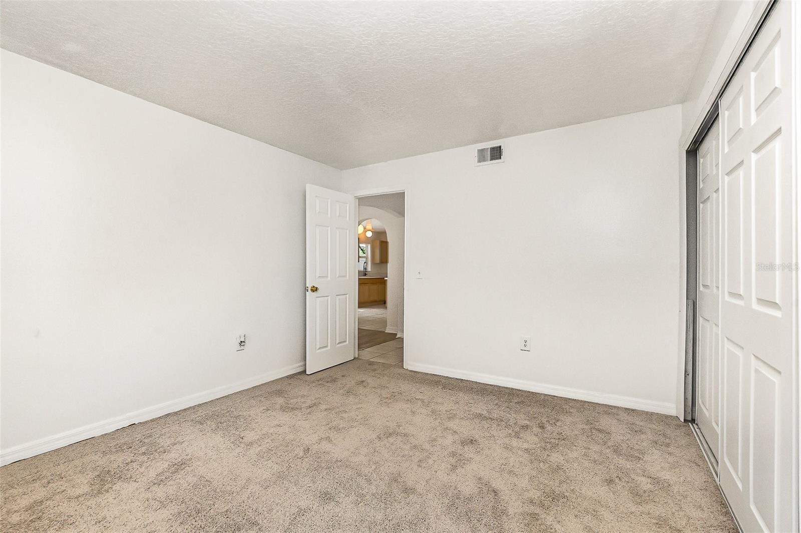 Image 13 of 29 For 9532 Water Fern Circle