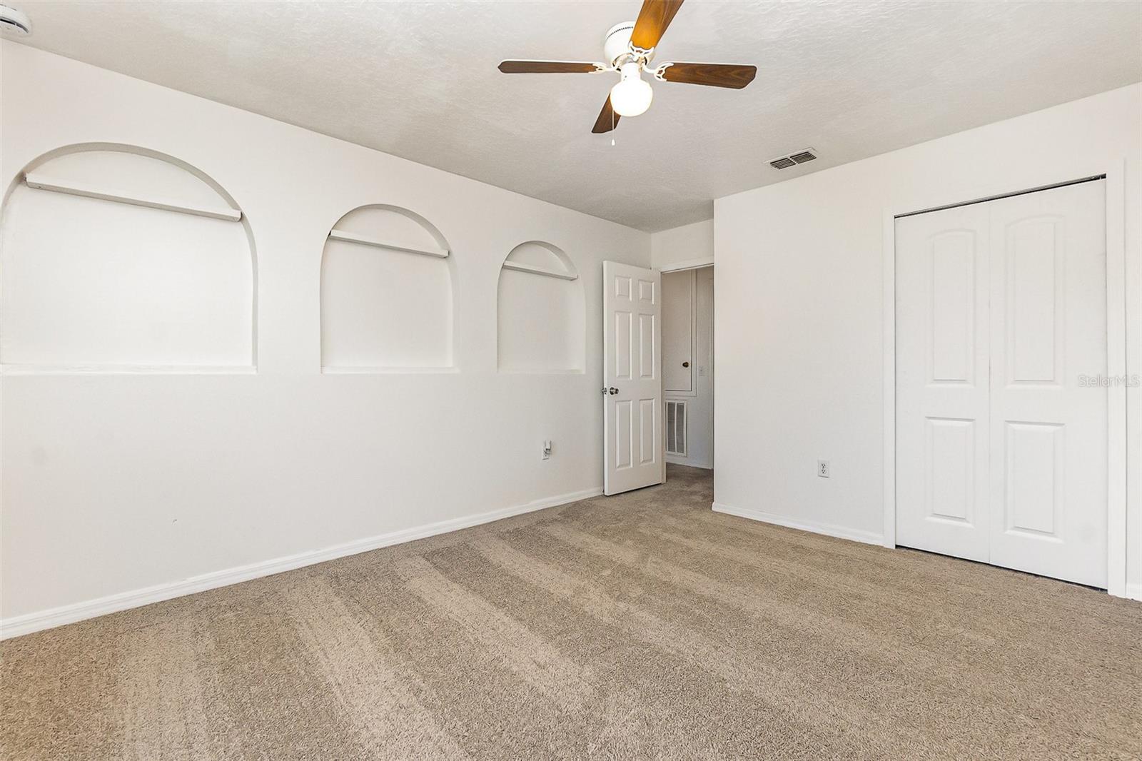 Image 17 of 29 For 9532 Water Fern Circle