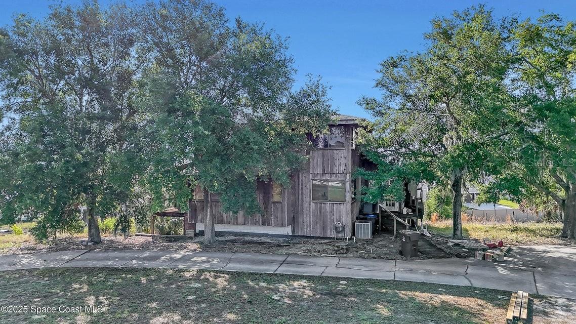 Image 11 of 35 For 505 Lakeview Avenue