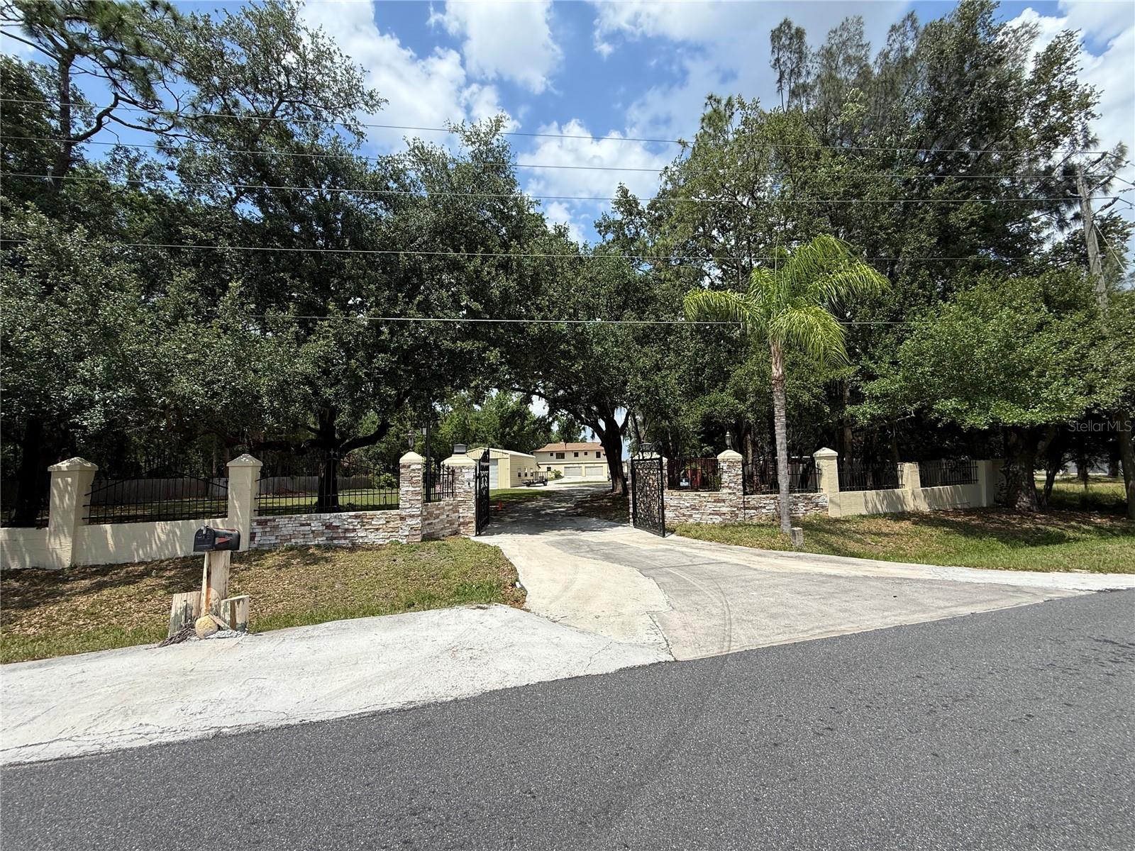 Image 3 of 32 For 4981 Lake Cecile Drive