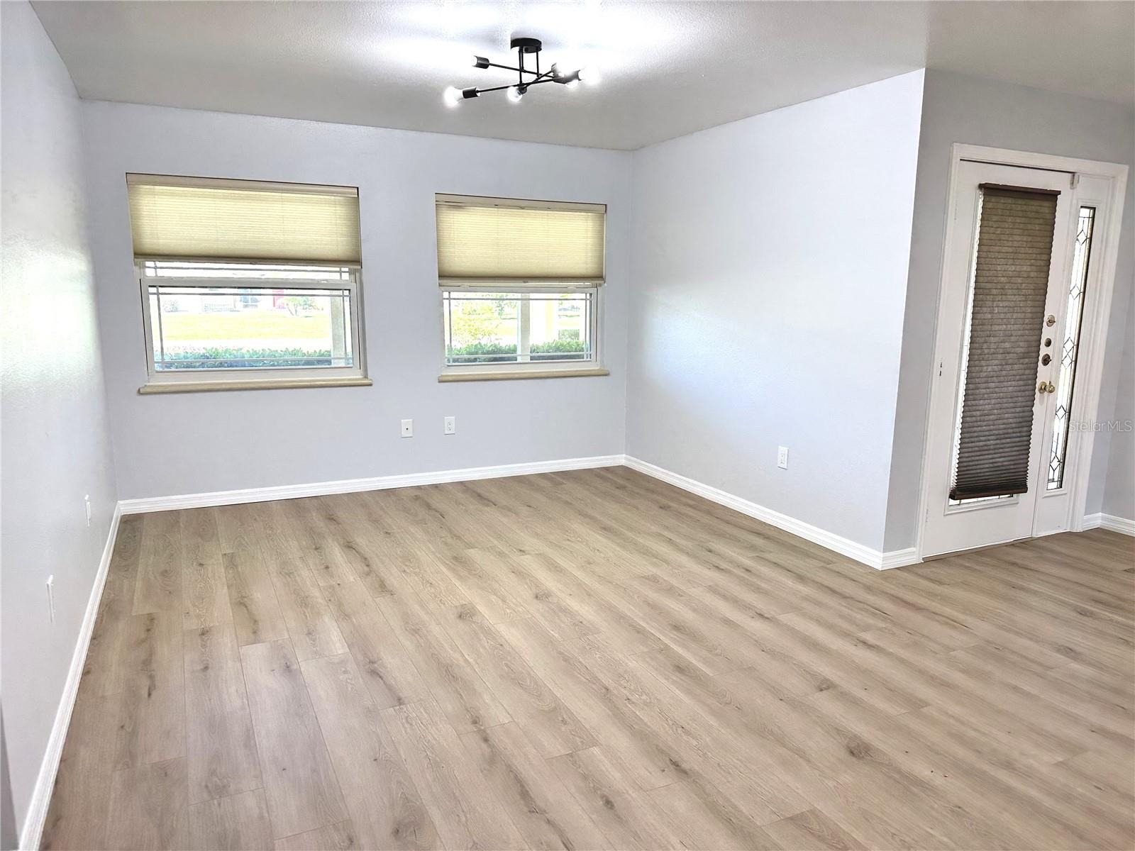 Image 17 of 33 For 2849 Longleaf Court