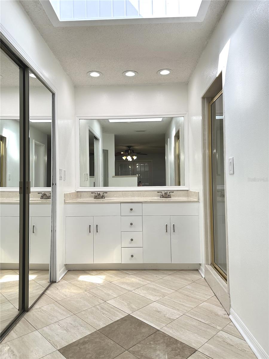 Image 21 of 33 For 2849 Longleaf Court