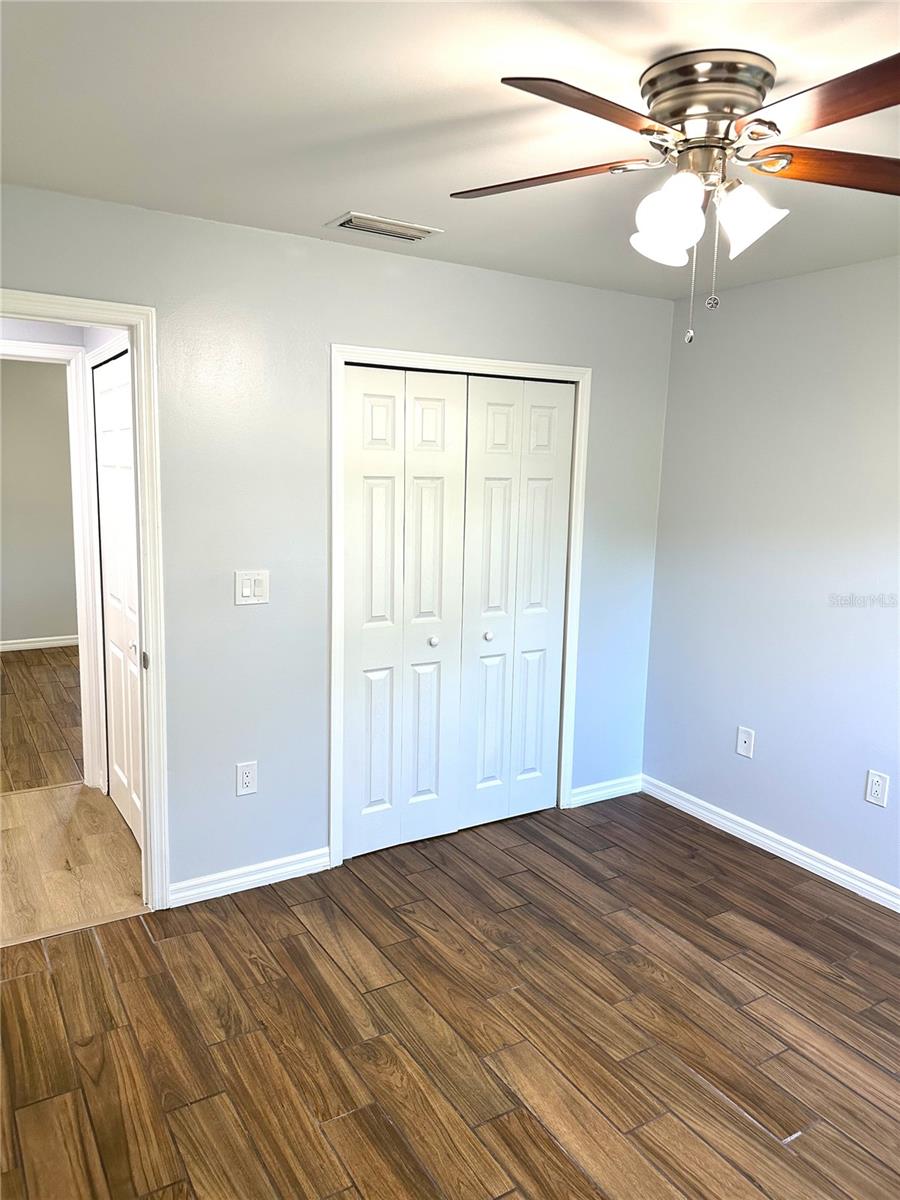 Image 27 of 33 For 2849 Longleaf Court