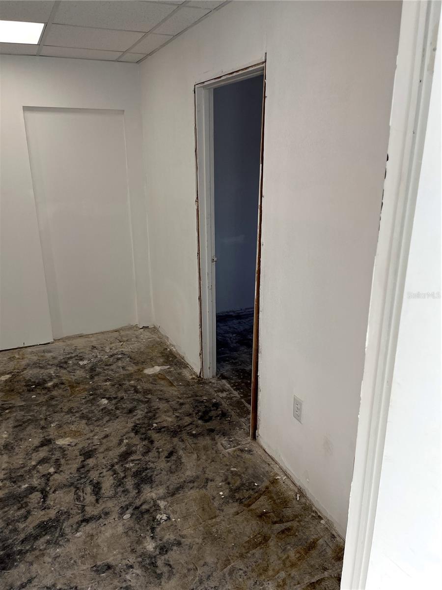 Image 12 of 18 For 227 Magnolia Avenue 200