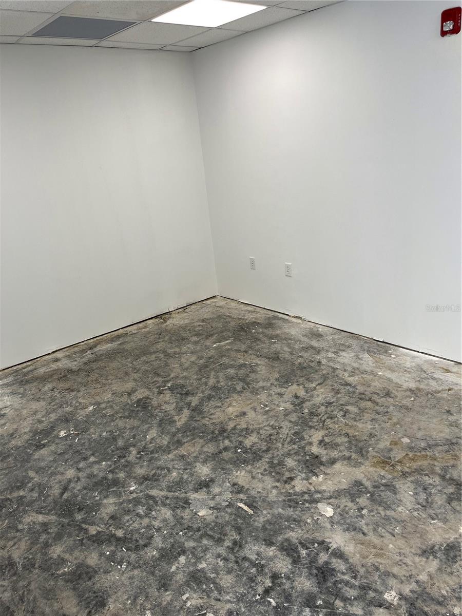 Image 13 of 18 For 227 Magnolia Avenue 200