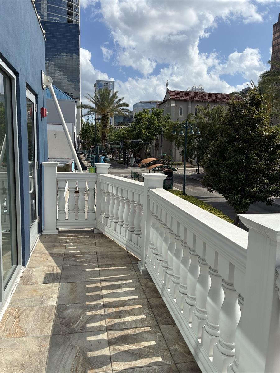 Image 16 of 18 For 227 Magnolia Avenue 200