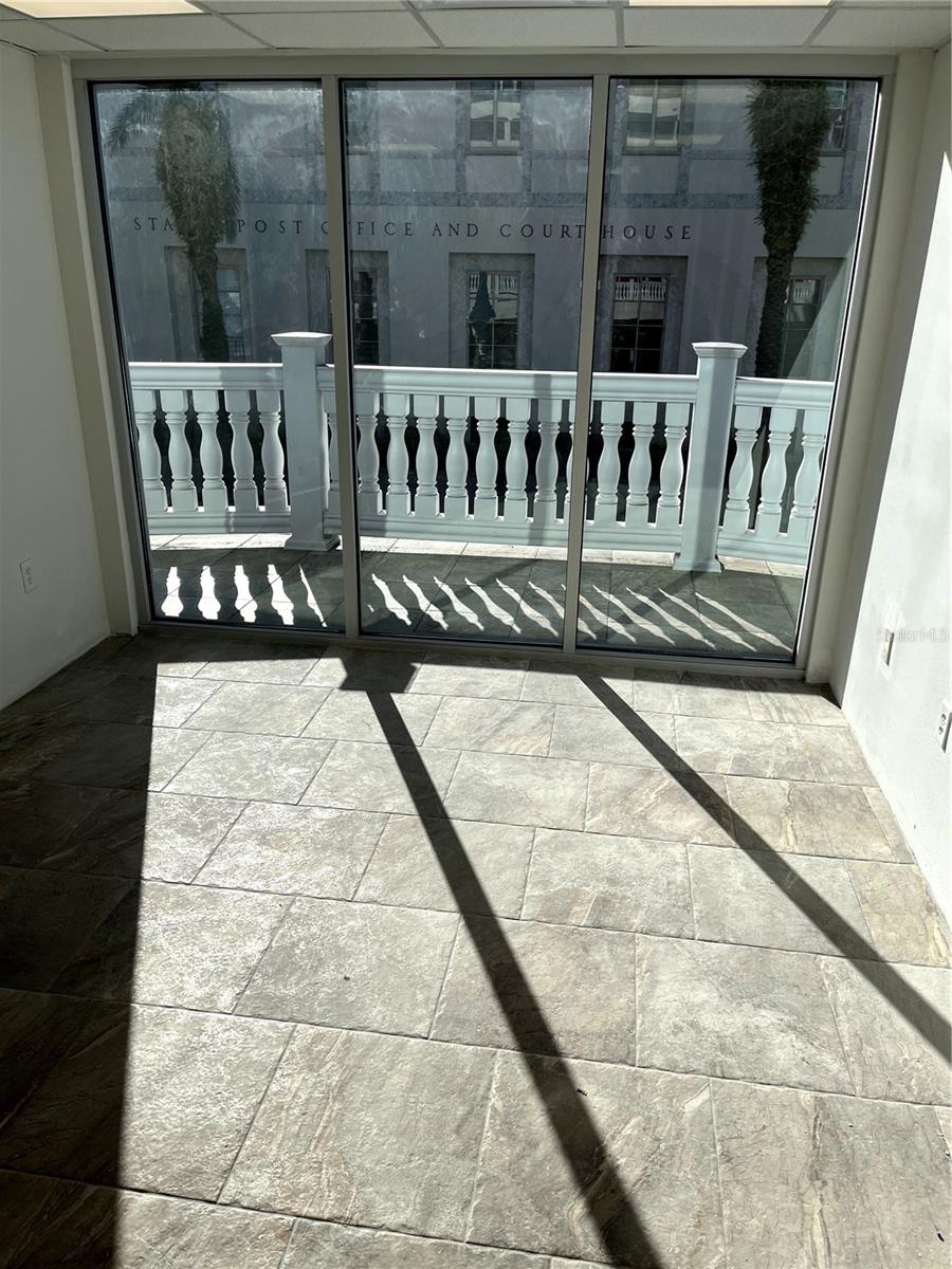 Image 6 of 18 For 227 Magnolia Avenue 200