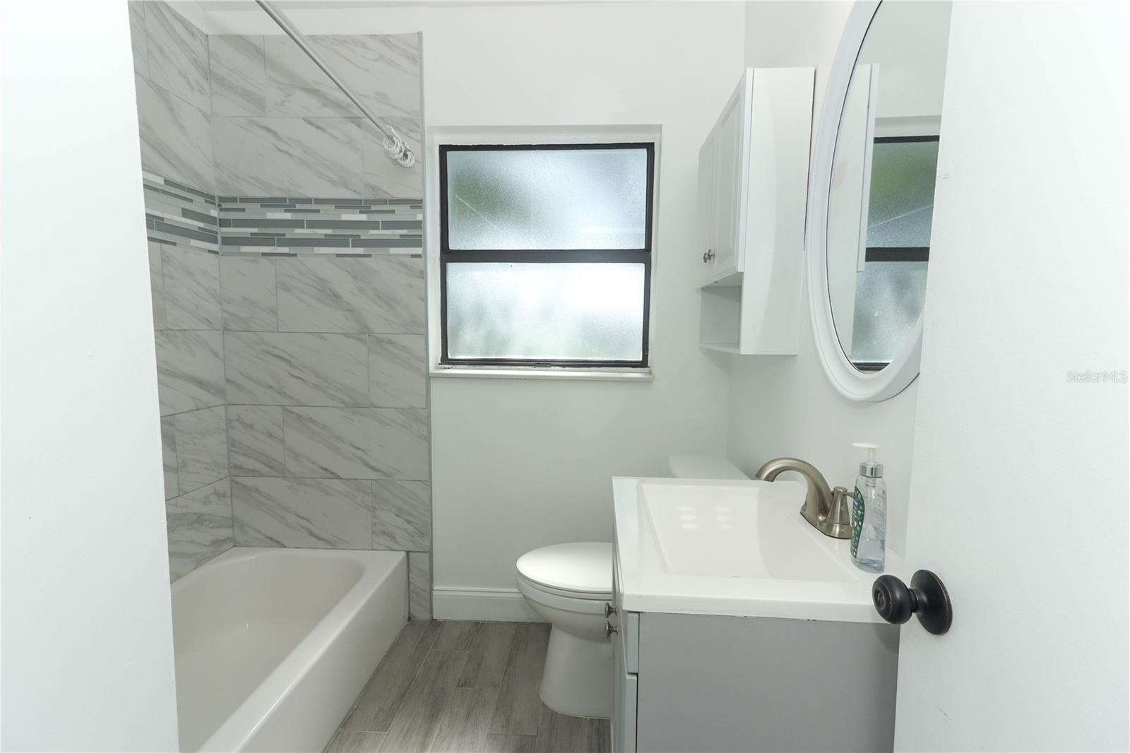 Image 30 of 43 For 707 Solandra Drive