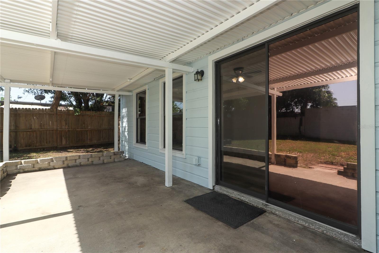 Image 34 of 43 For 707 Solandra Drive