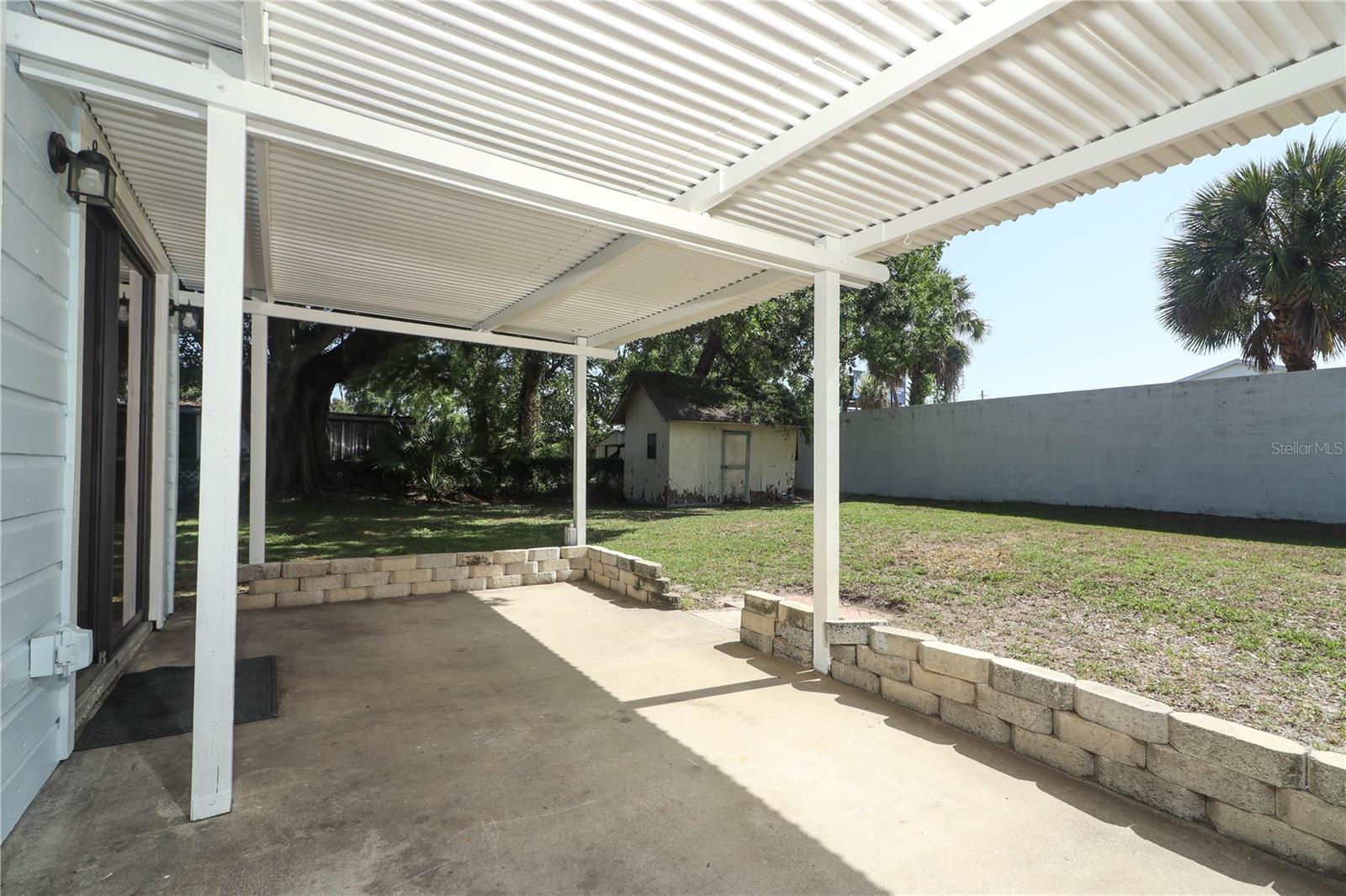 Image 36 of 43 For 707 Solandra Drive