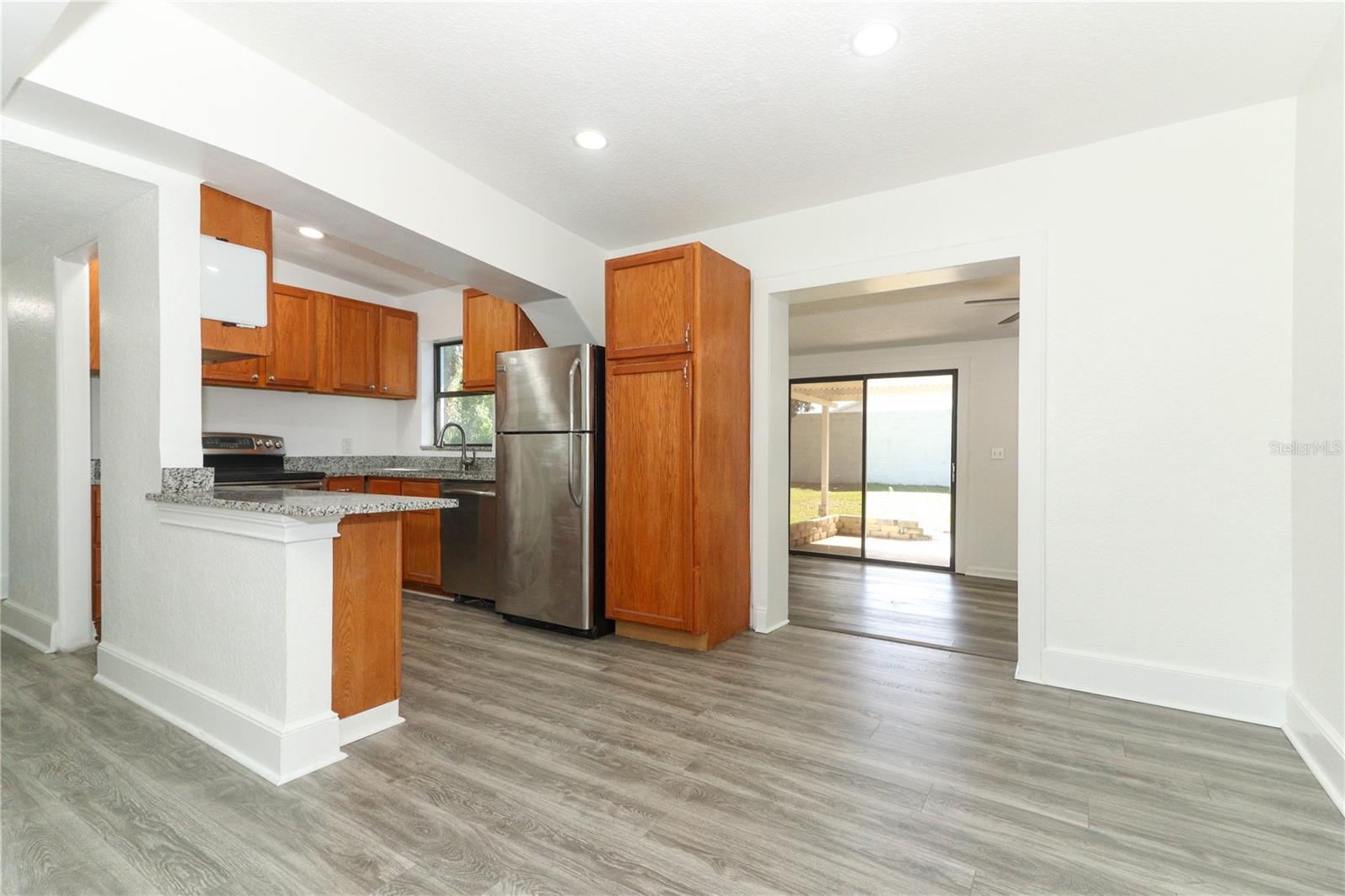 Image 8 of 43 For 707 Solandra Drive
