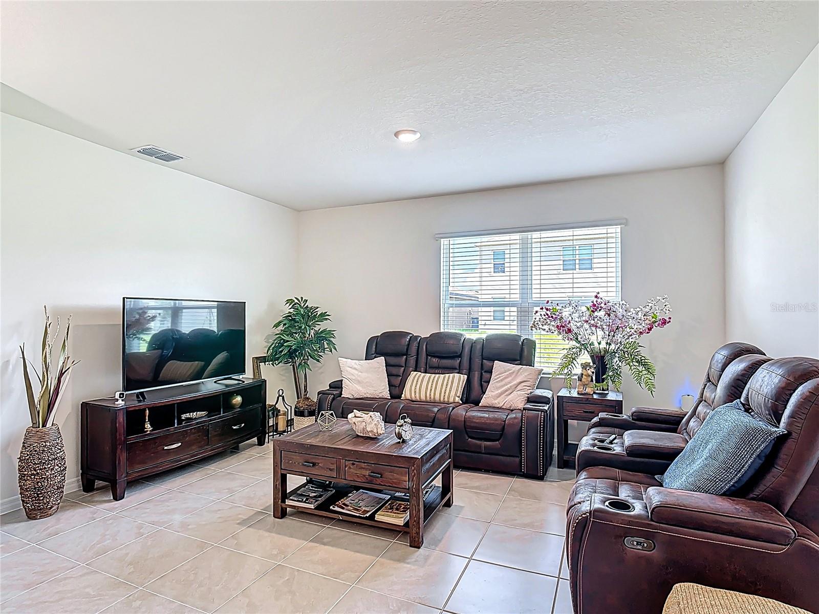 Image 13 of 38 For 3354 Aruba Way