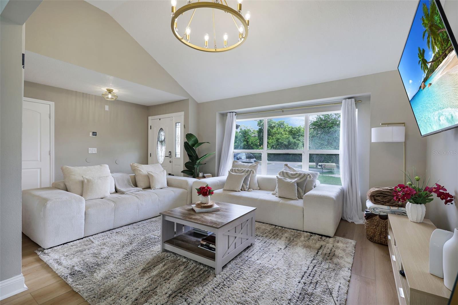 Image 23 of 41 For 7668 Holly Oak Court