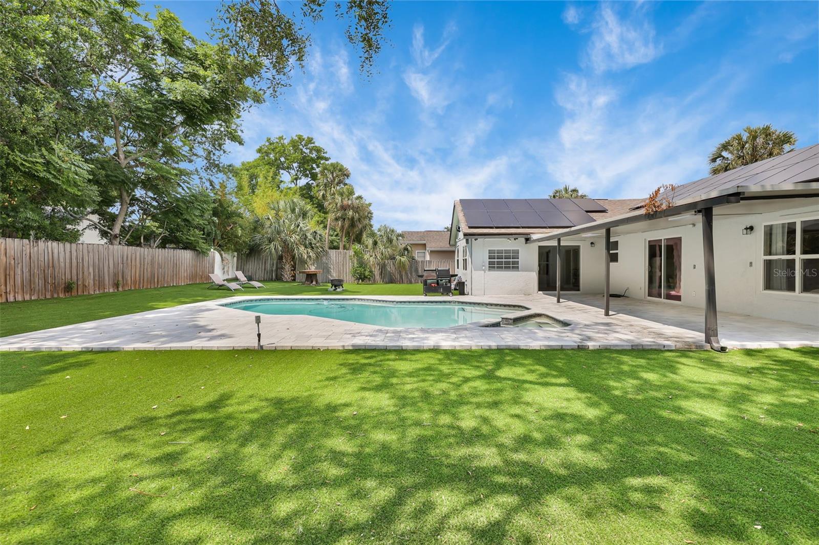 Image 34 of 41 For 7668 Holly Oak Court