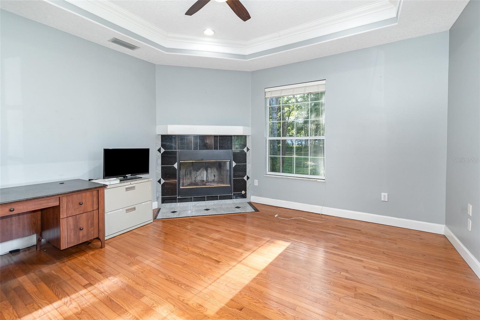 Image 13 of 29 For 433 Tangerine Avenue