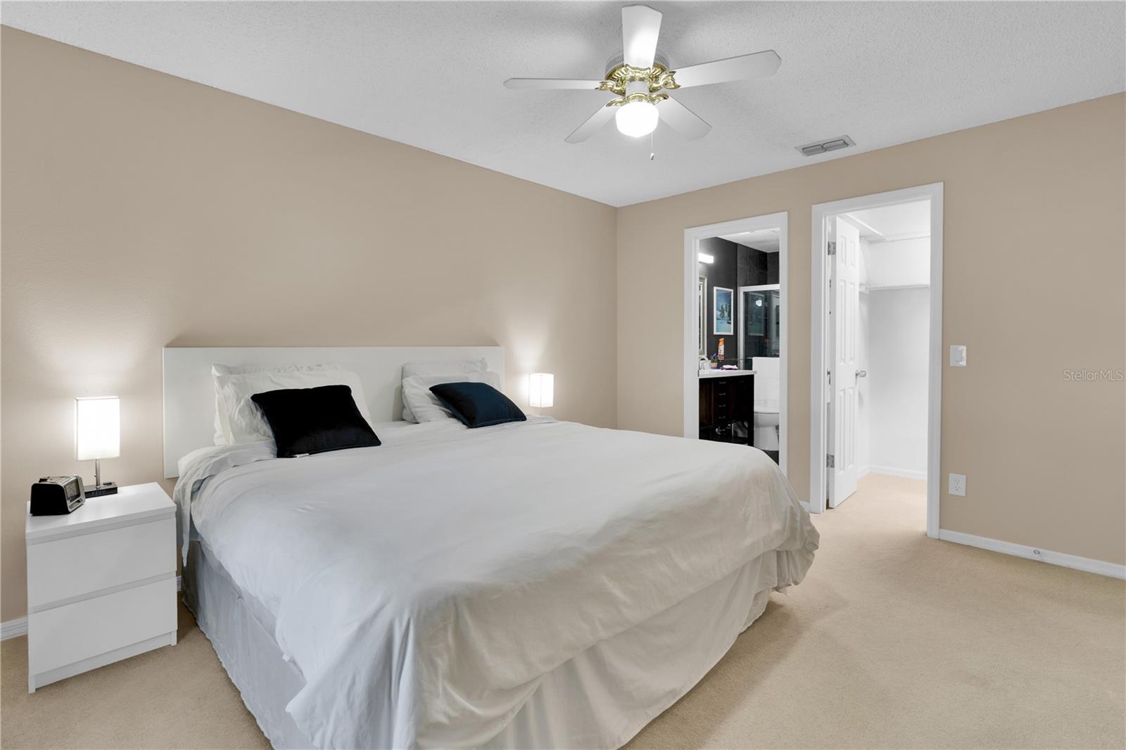 Image 11 of 29 For 5395 Dover Village Lane 305