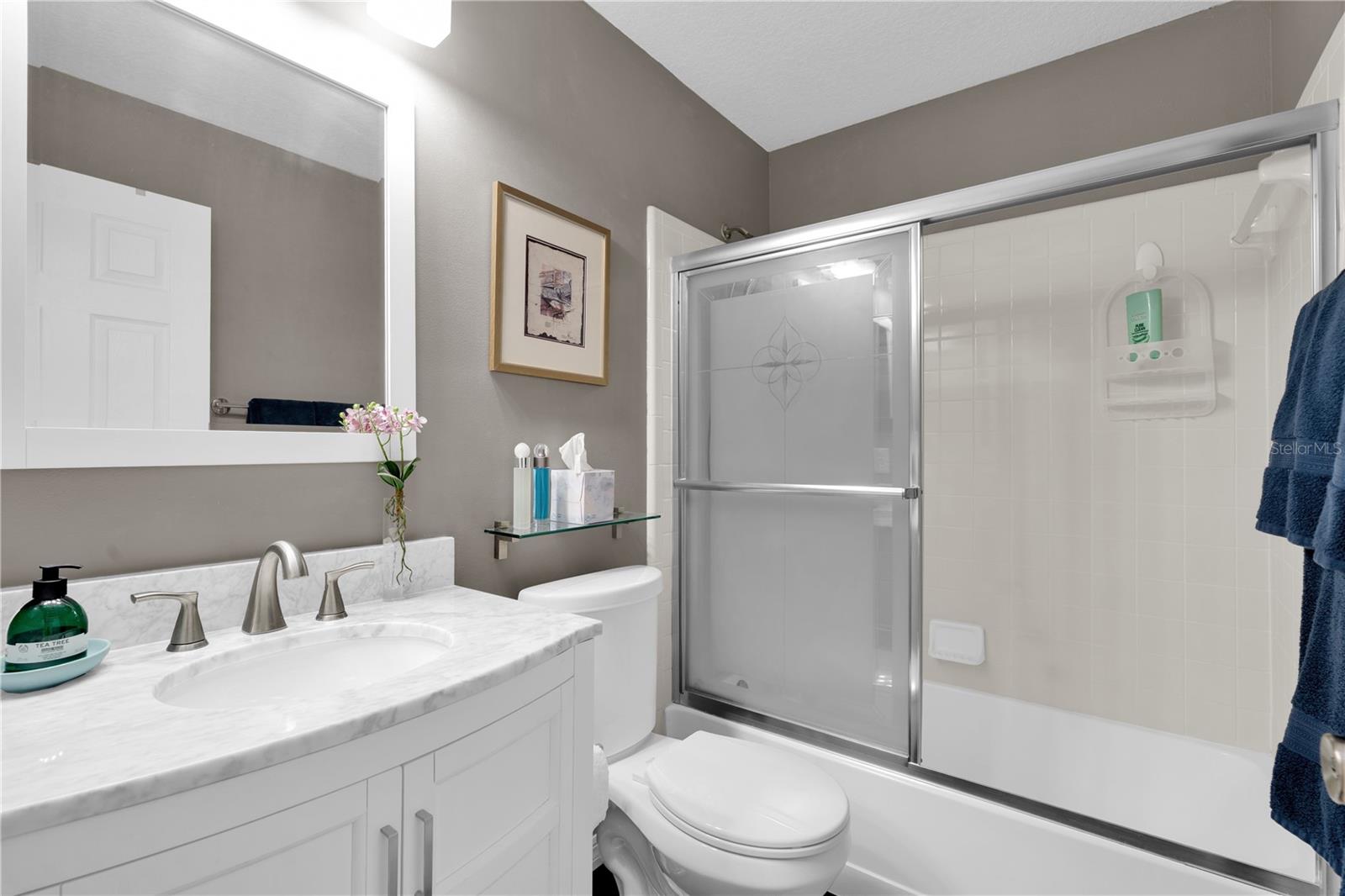 Image 17 of 29 For 5395 Dover Village Lane 305