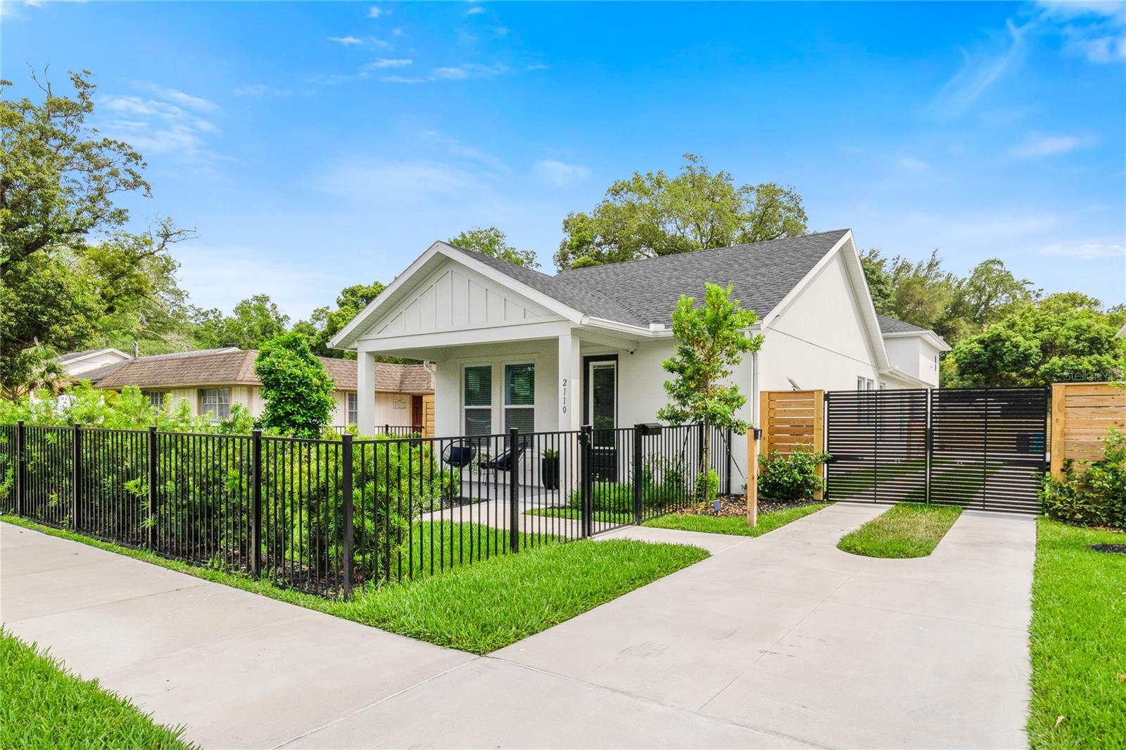 Image 2 of 34 For 2110 Hillcrest Street