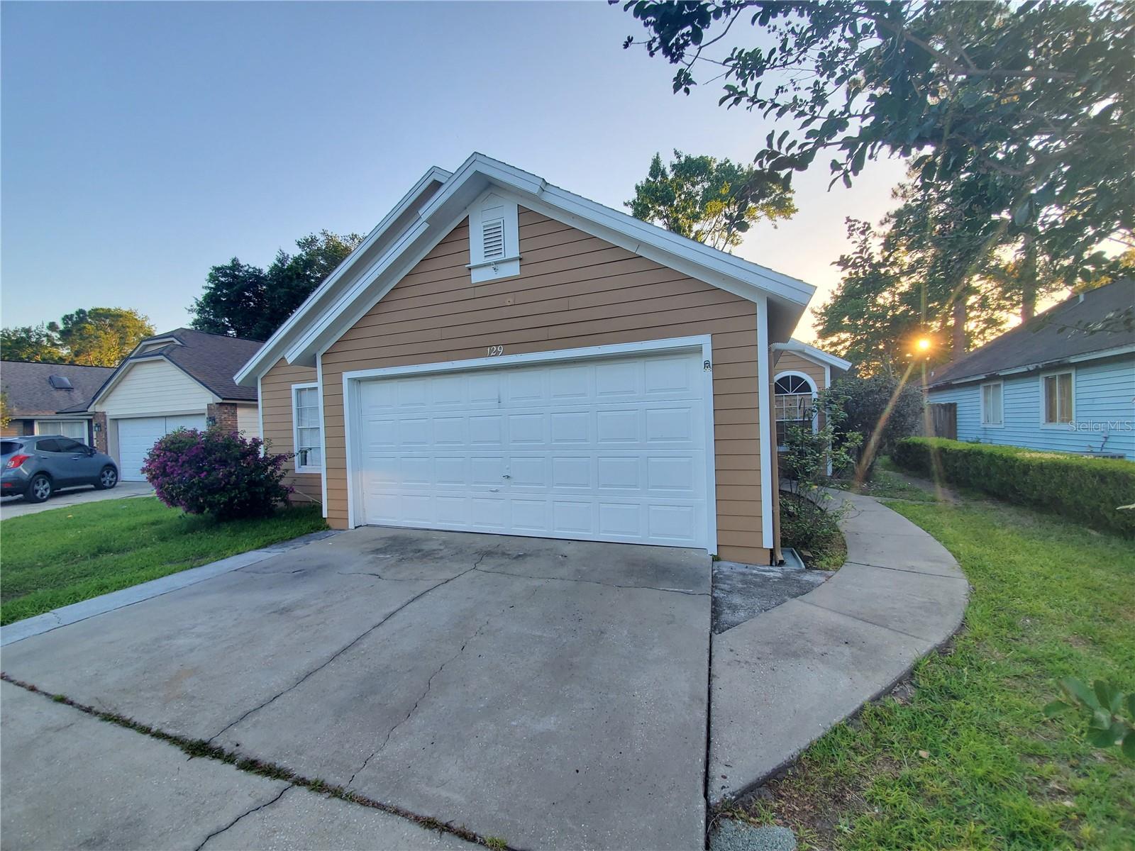 Details for 129 Edgewater Circle, SANFORD, FL 32773