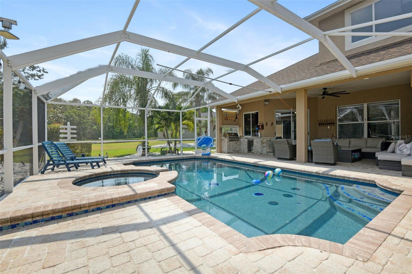 Listing photo id 13 for 27740 Water Ash Drive