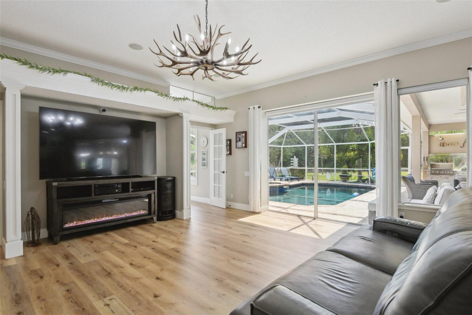 Listing photo id 27 for 27740 Water Ash Drive