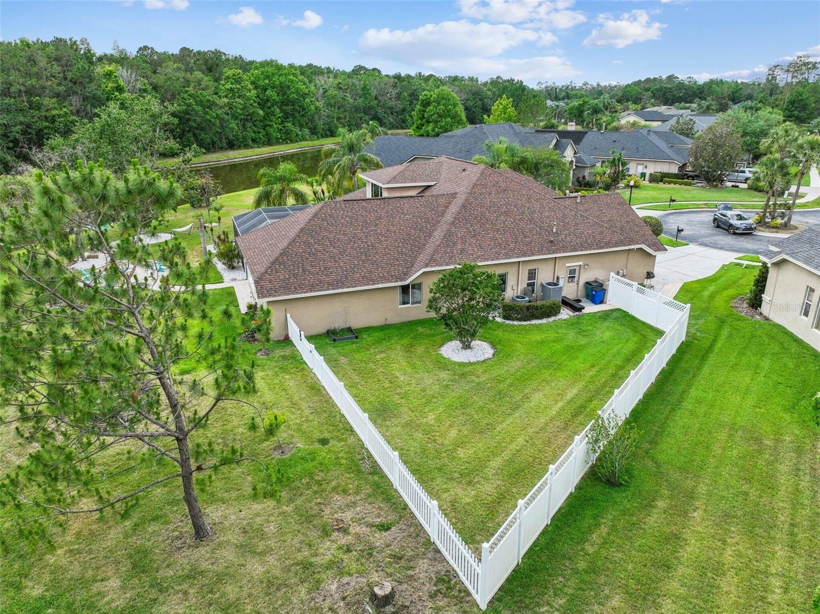 Listing photo id 4 for 27740 Water Ash Drive
