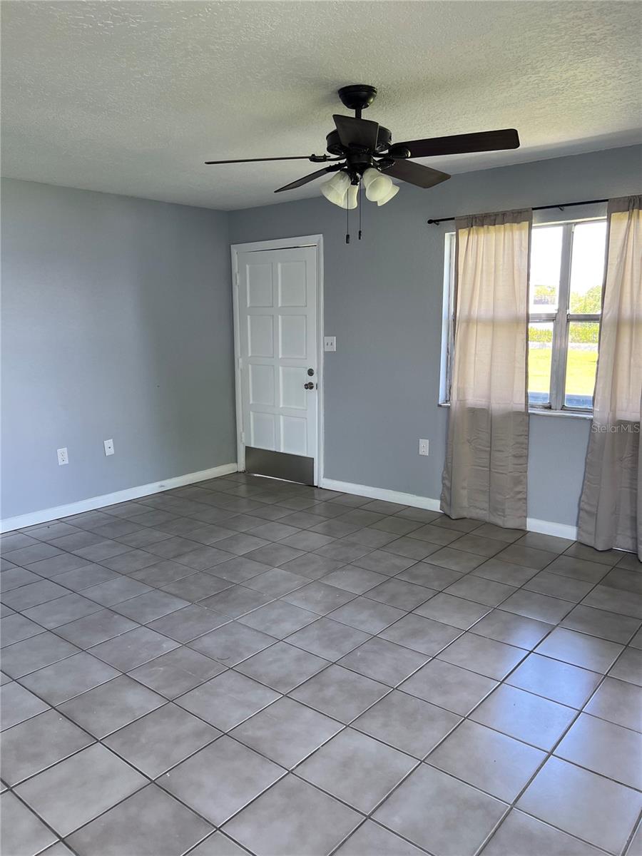 Image 5 of 18 For 14330 Ellerbee Street
