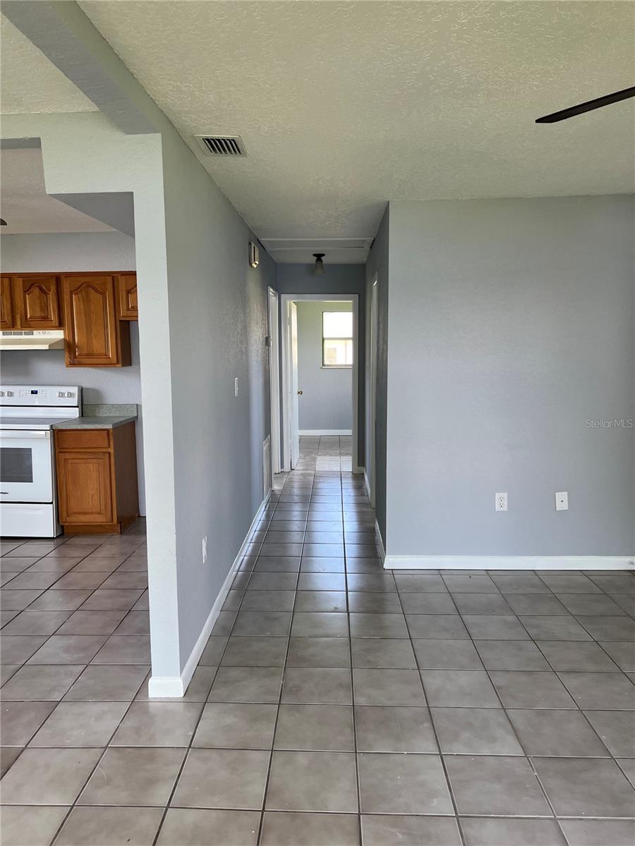 Image 7 of 18 For 14330 Ellerbee Street