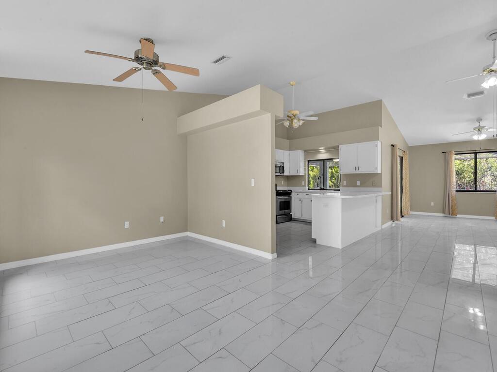 Image 2 of 25 For 1325 28th Street