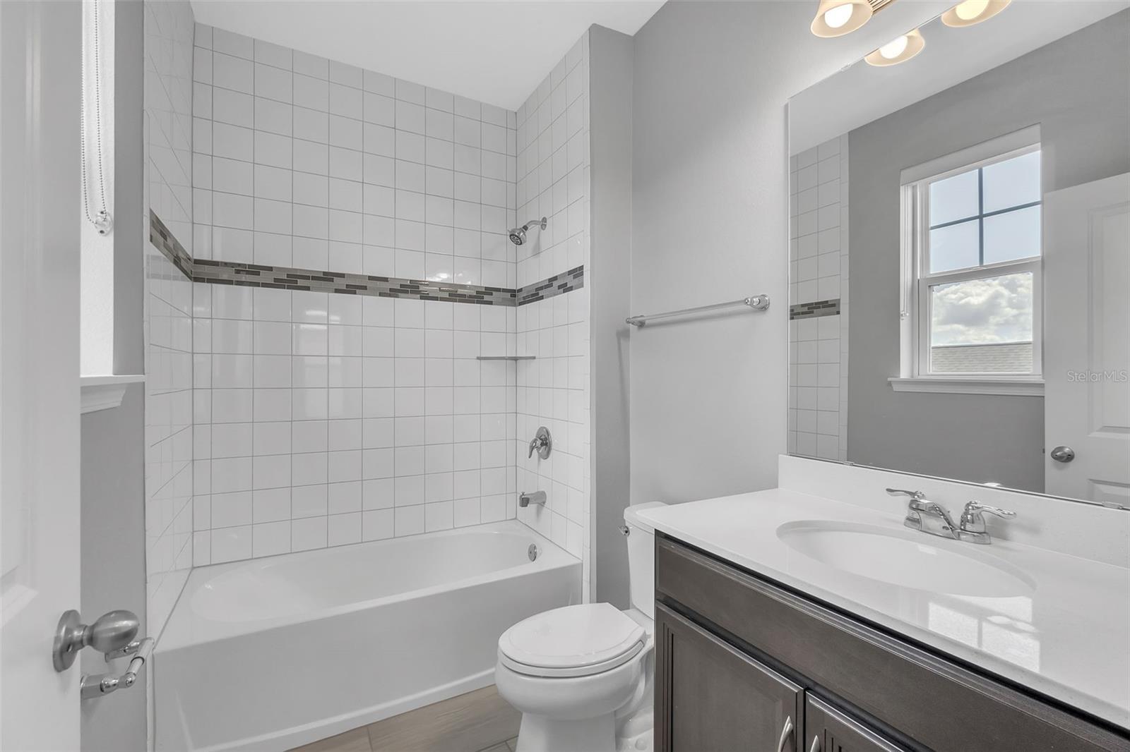 Image 26 of 59 For 8226 Nemours Parkway
