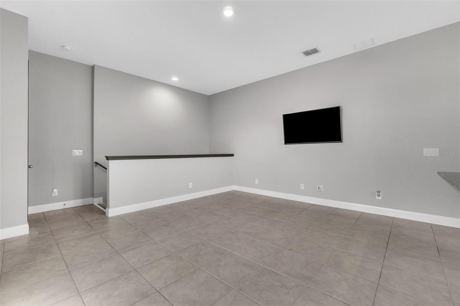 Image 36 of 59 For 8226 Nemours Parkway