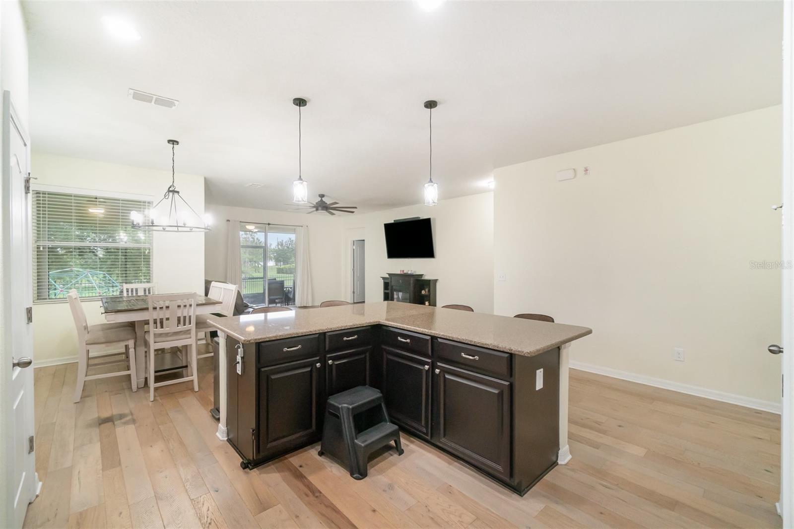 Image 12 of 32 For 1089 Seburn Road