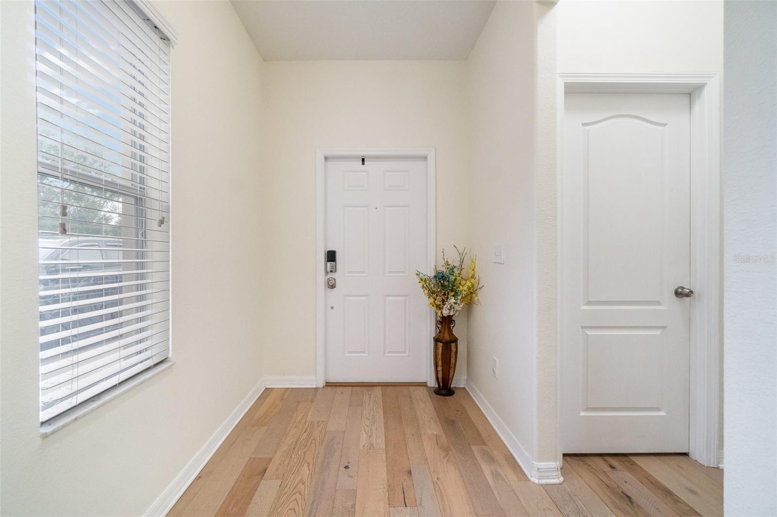 Image 20 of 32 For 1089 Seburn Road