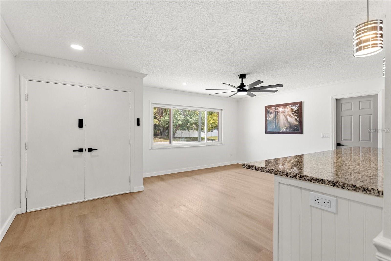 Image 10 of 37 For 5338 Tangerine Avenue