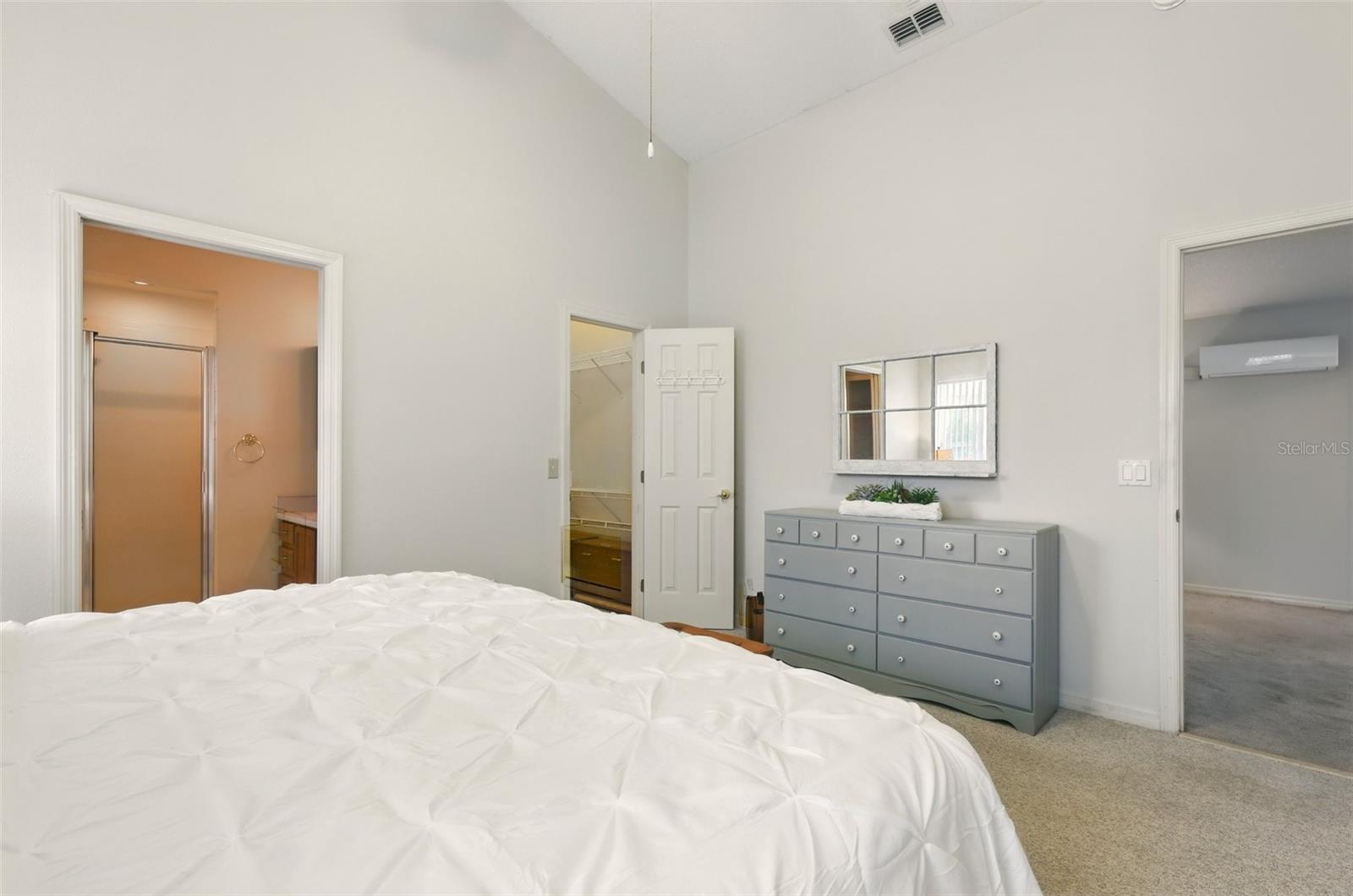 Image 13 of 19 For 1548 Challenger Avenue
