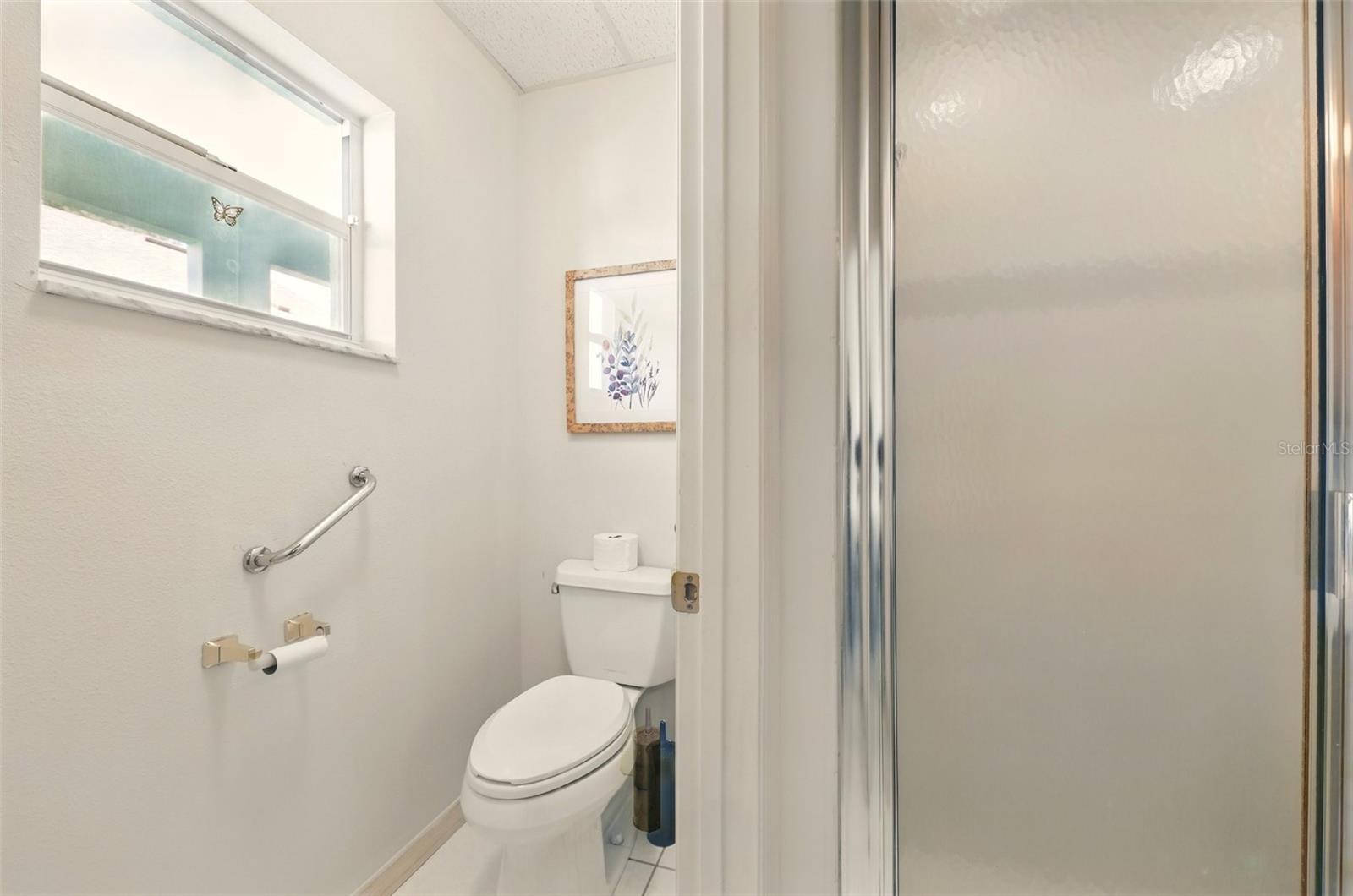 Image 15 of 19 For 1548 Challenger Avenue