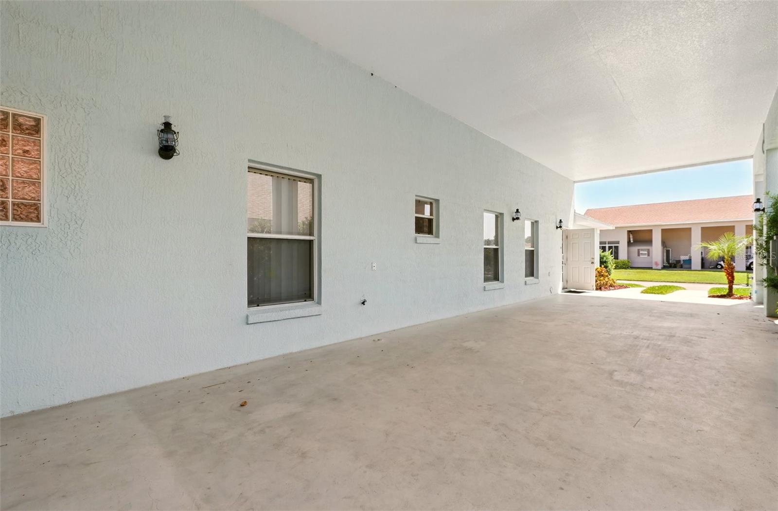 Image 3 of 19 For 1548 Challenger Avenue