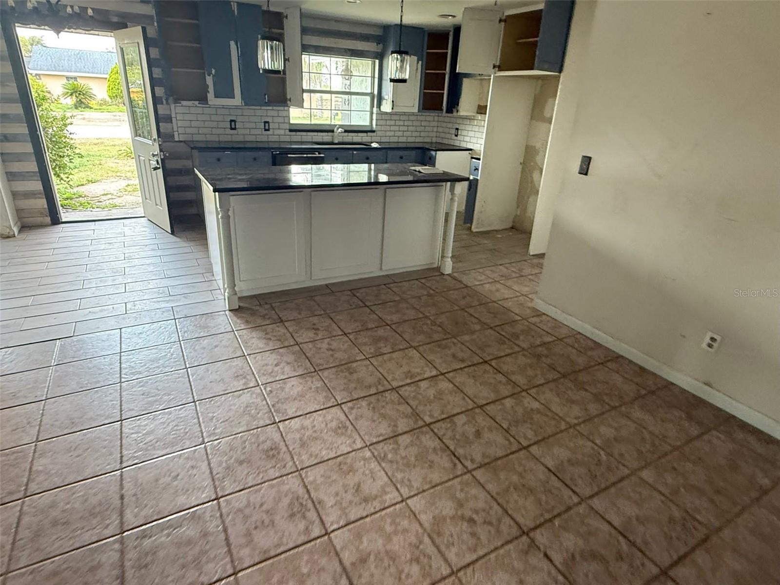 Image 3 of 12 For 1675 Louis Drive