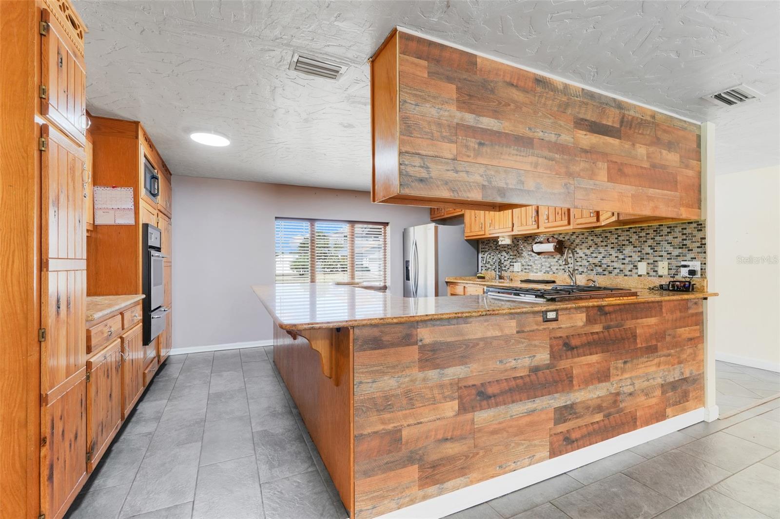 Image 4 of 41 For 106 8th Street
