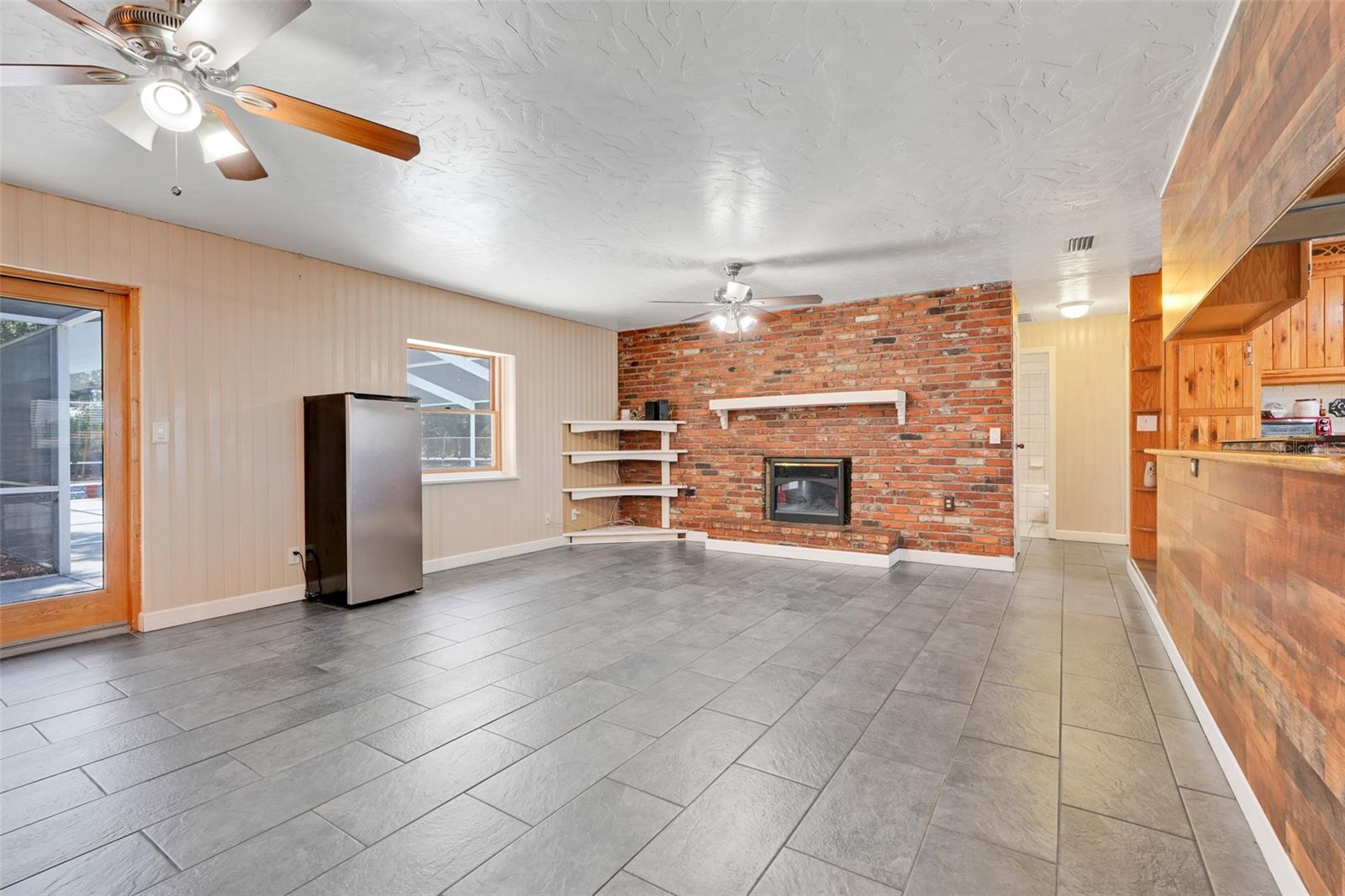 Image 8 of 41 For 106 8th Street