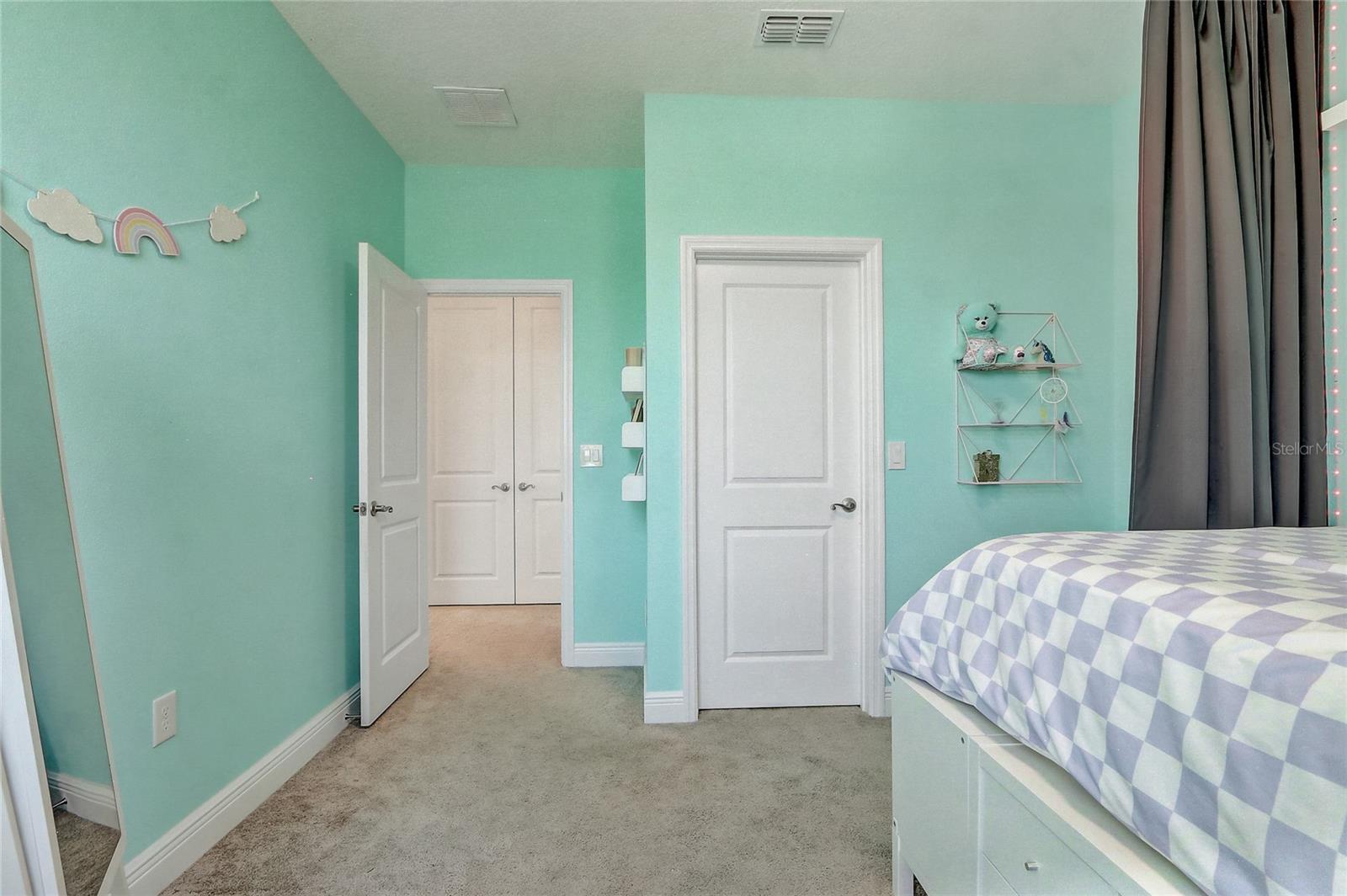 Image 42 of 67 For 15378 Gilligan Court