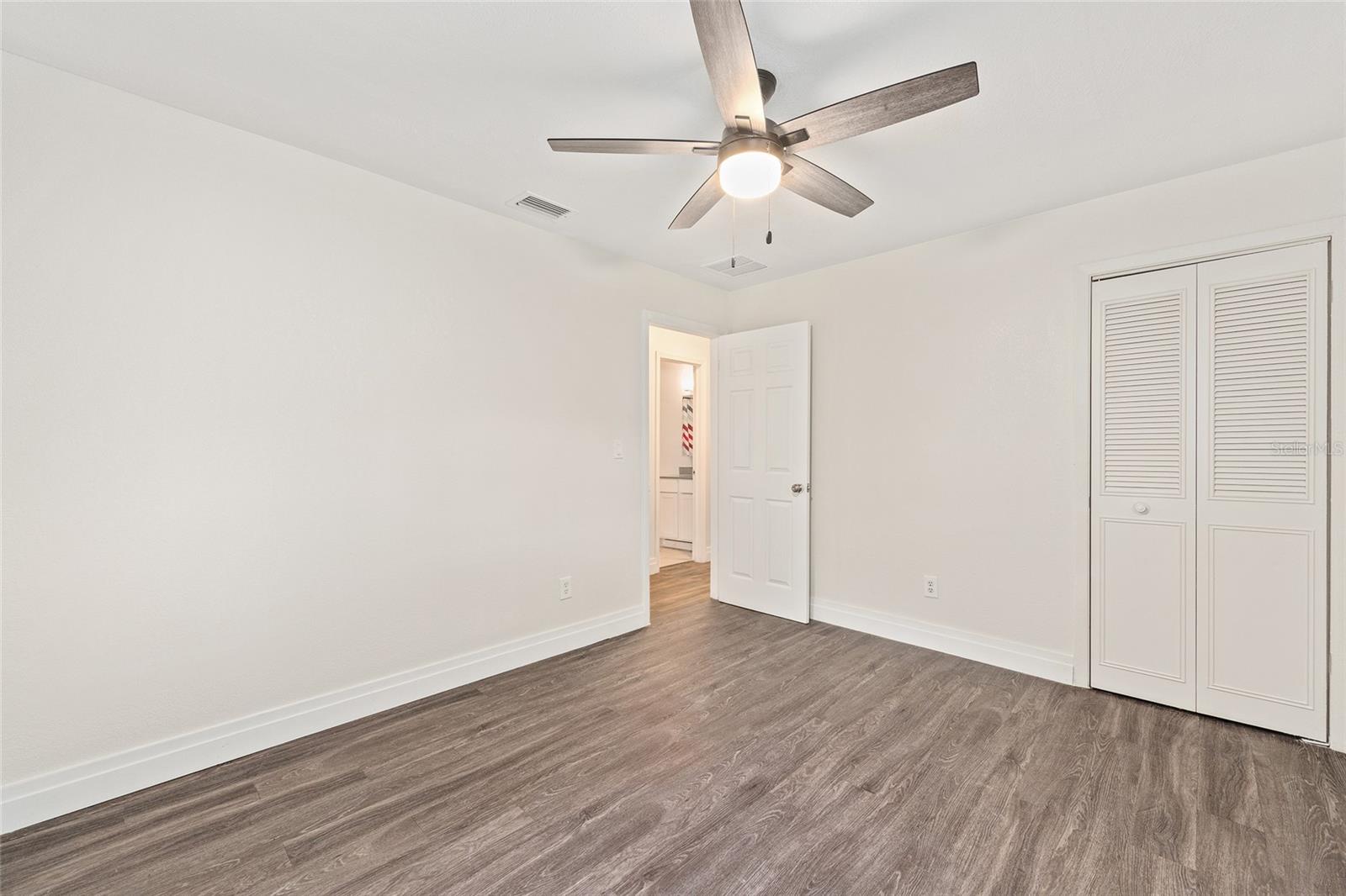 Image 34 of 55 For 3600 22nd Court