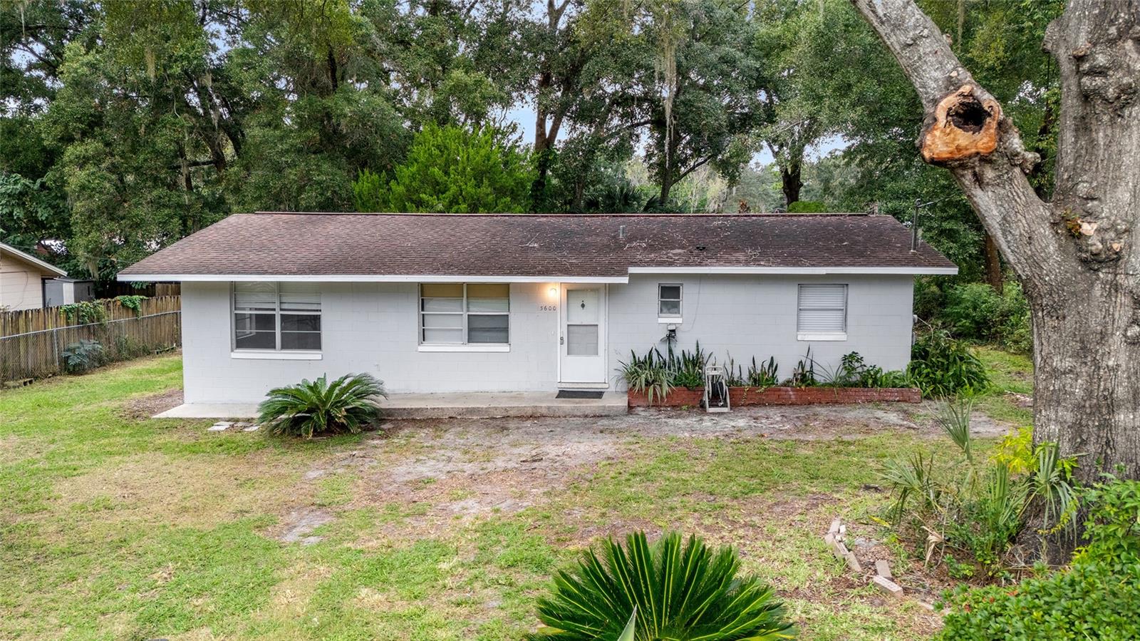 Image 42 of 55 For 3600 22nd Court