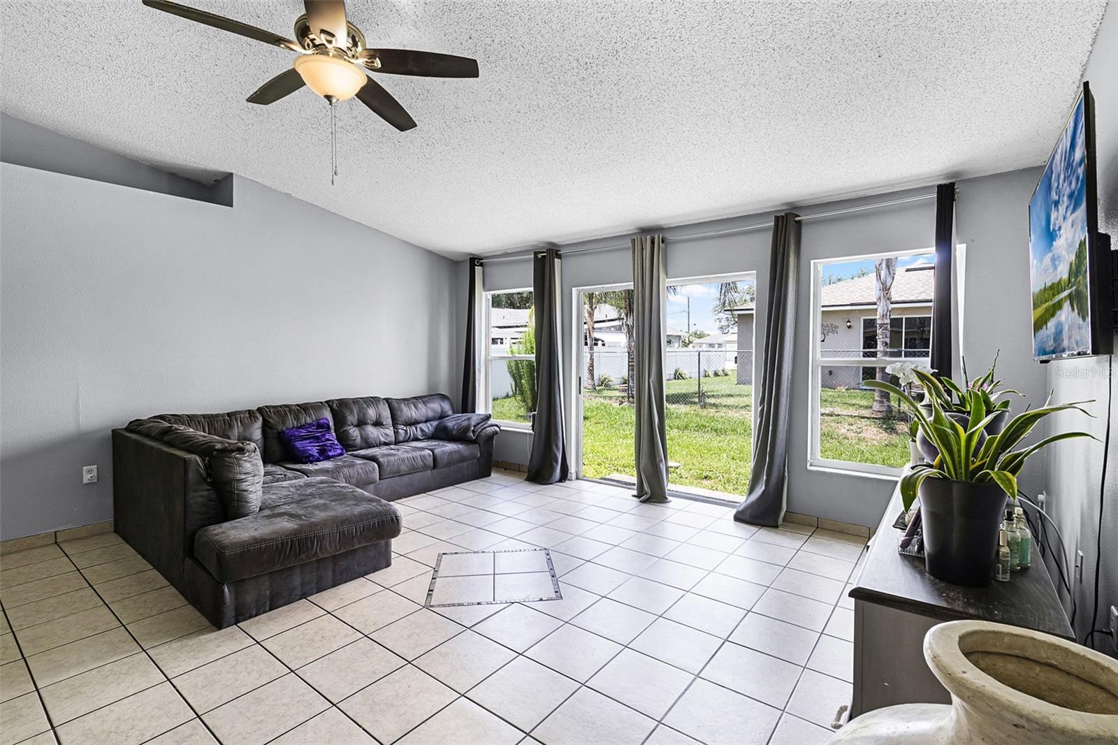 Image 5 of 19 For 460 Flamingo Court