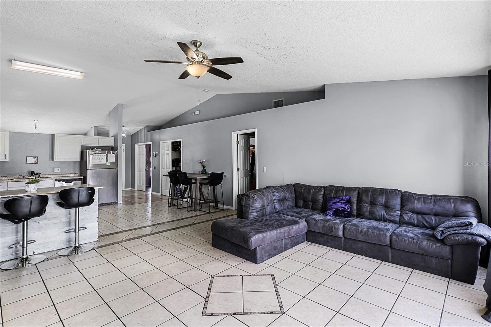 Image 6 of 19 For 460 Flamingo Court